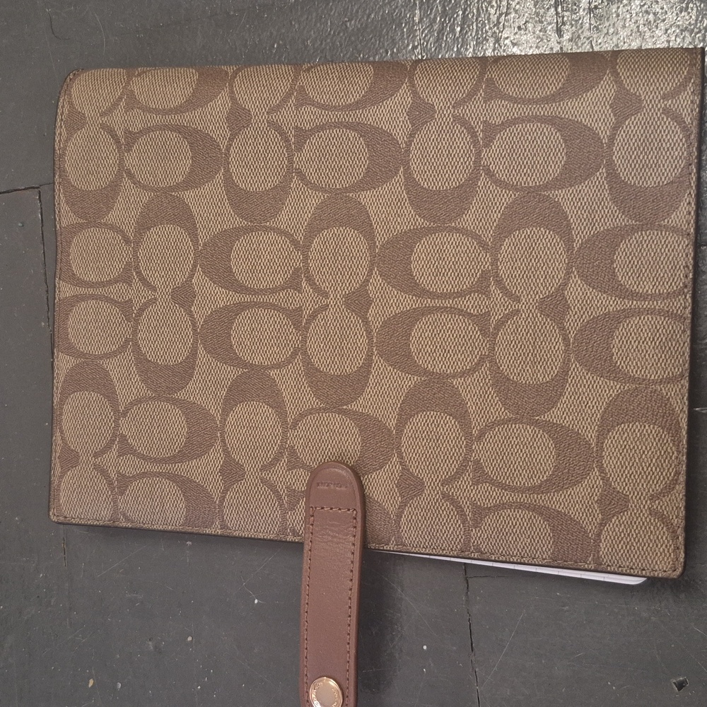Coach Notebook - Picture 6 of 6